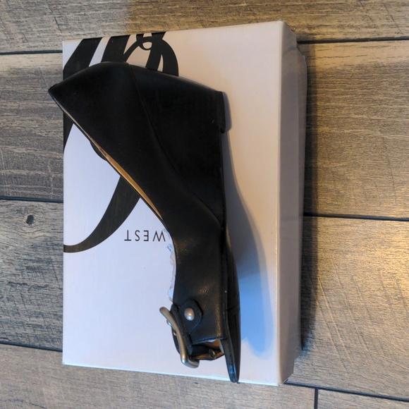 Nine West Women's Black Wedges 8 - Picture 2 of 4